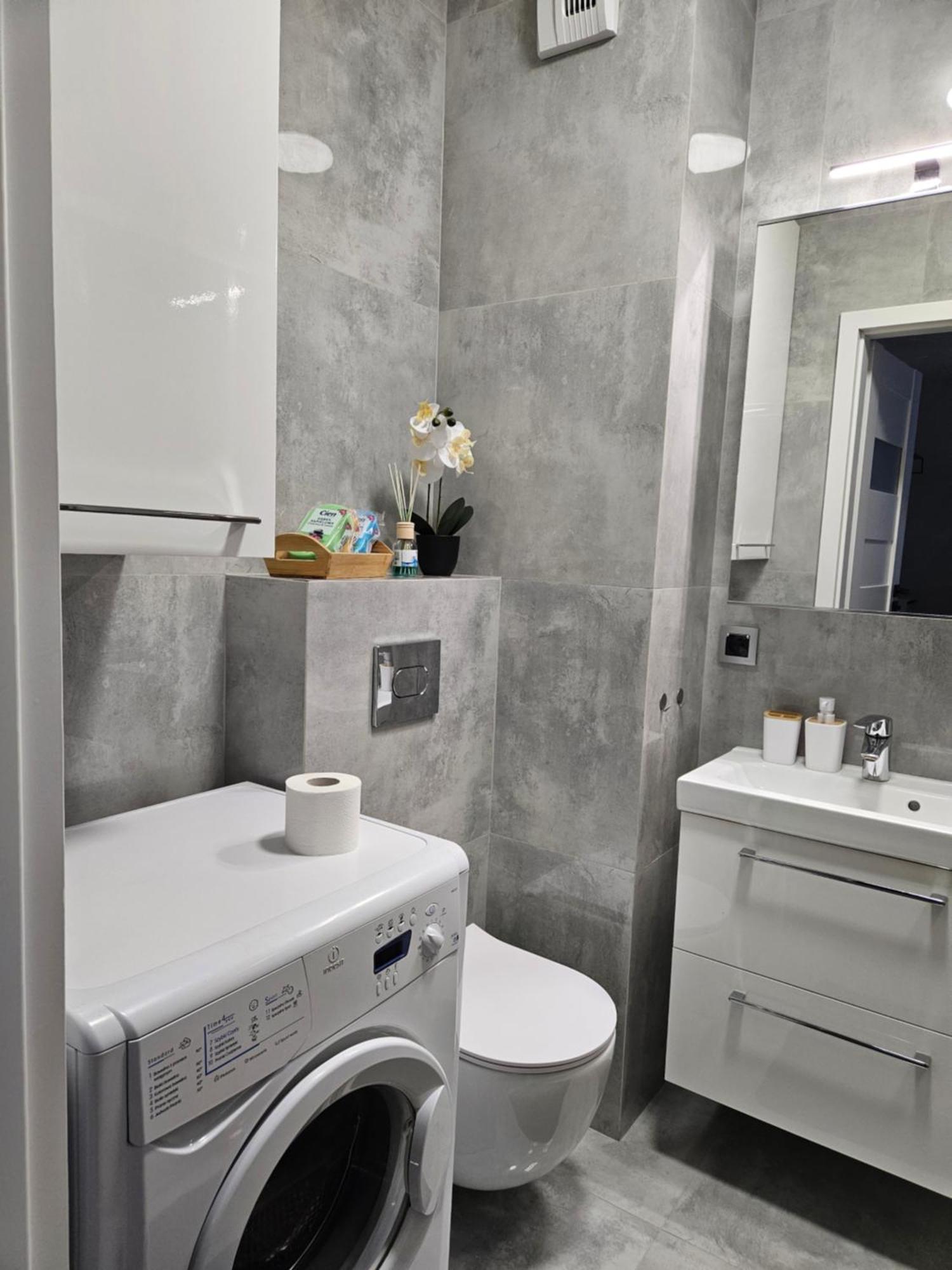Apartament Oaza Na Sterowcow Daire Dywity Dış mekan fotoğraf